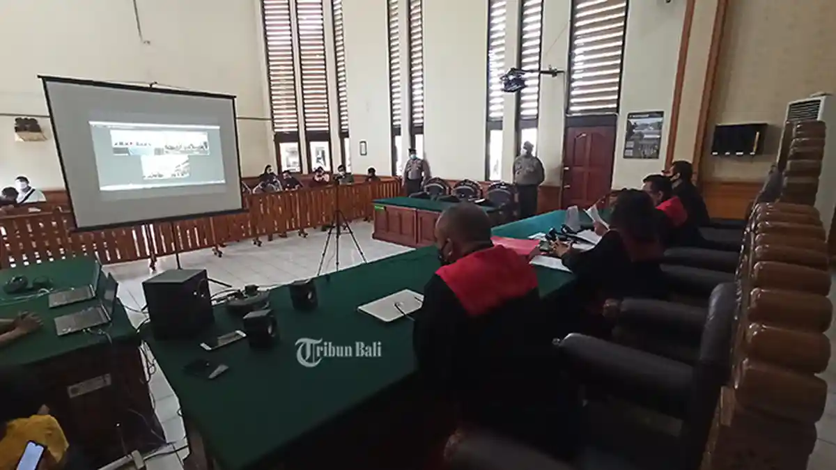 Keberatan Atas Dakwaan Tim Jaksa Penuntut Jerinx dan Tim Penasihat Hukum Ajukan Eksepsi