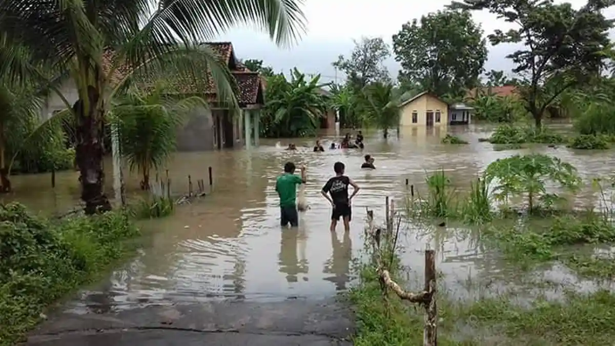 Hujan Deras Semalaman, Sebagian Wilayah Prabumulih Tergenang Banjir