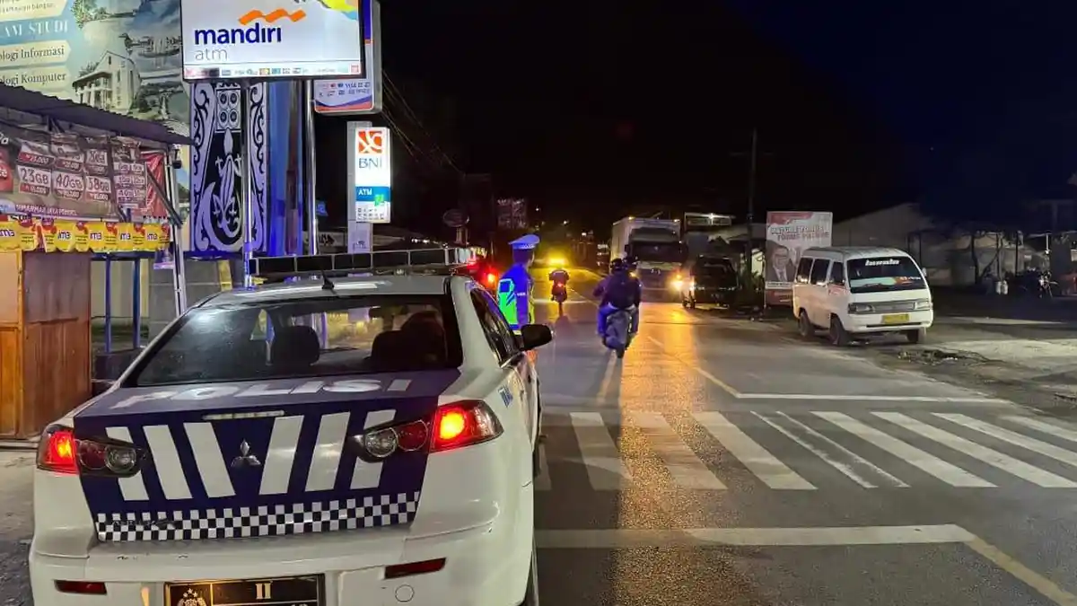 Polres Patroli Blue Light untuk Tingkatkan Rasa Aman Malam Hari di Toba