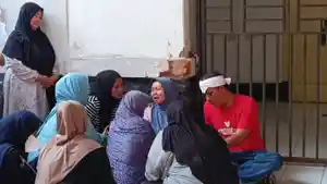 Gubernur-Jabar-dan-Wabup-Garut-Mela-Puri.jpg