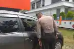 pencurian-pecah-kaca-mobil_20180206_143712.jpg