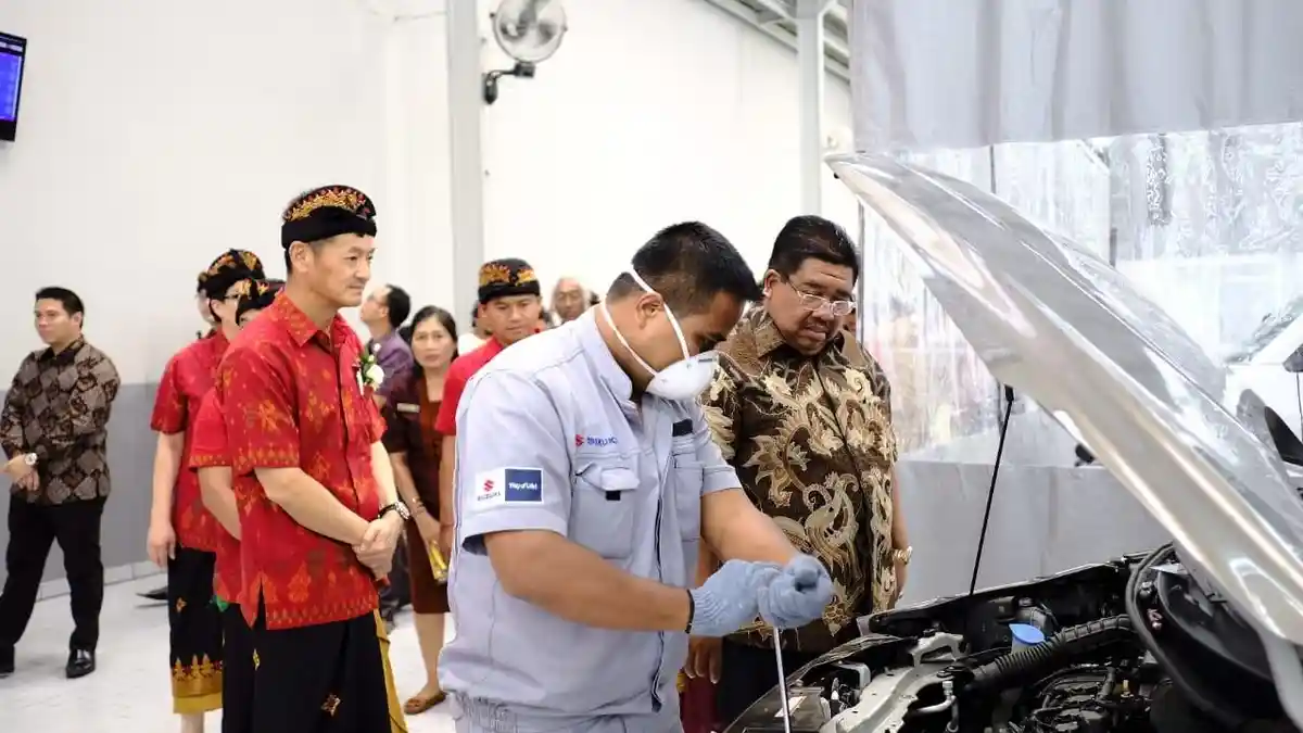 Suzuki Buka Diler 3S Baru di Singaraja dan Maumere
