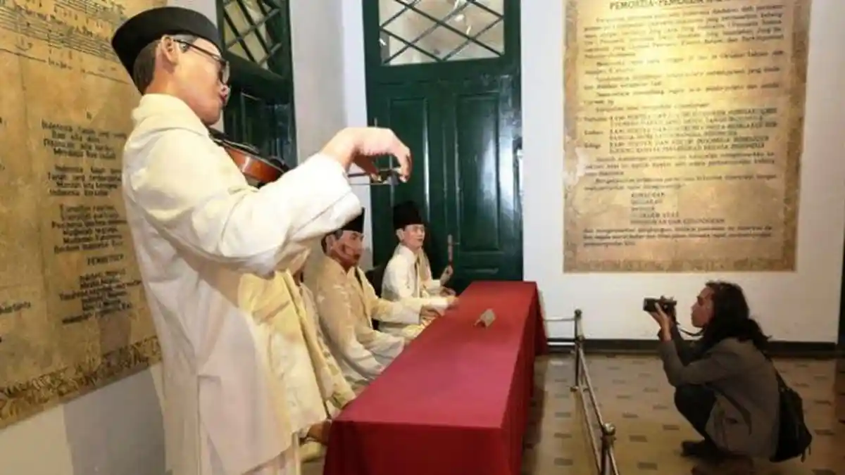 Kisah Sejarah Biola WR Supratman di Museum Sumpah Pemuda