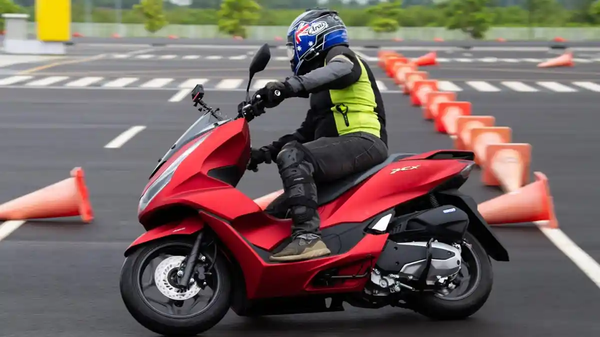 Hadirkan Sensasi Big Bike, Kecanggihan Tersembunyi Honda PCX 160 Terungkap