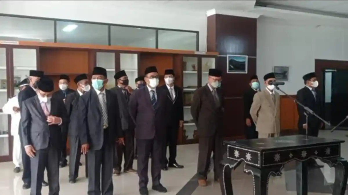 Bupati Lombok Timur Rotasi Pejabat Eselon II dan III, Berikut Daftar Nama dan Posisinya Barunya