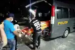 polisi-evakuasi-janazah-warga-afrika.jpg