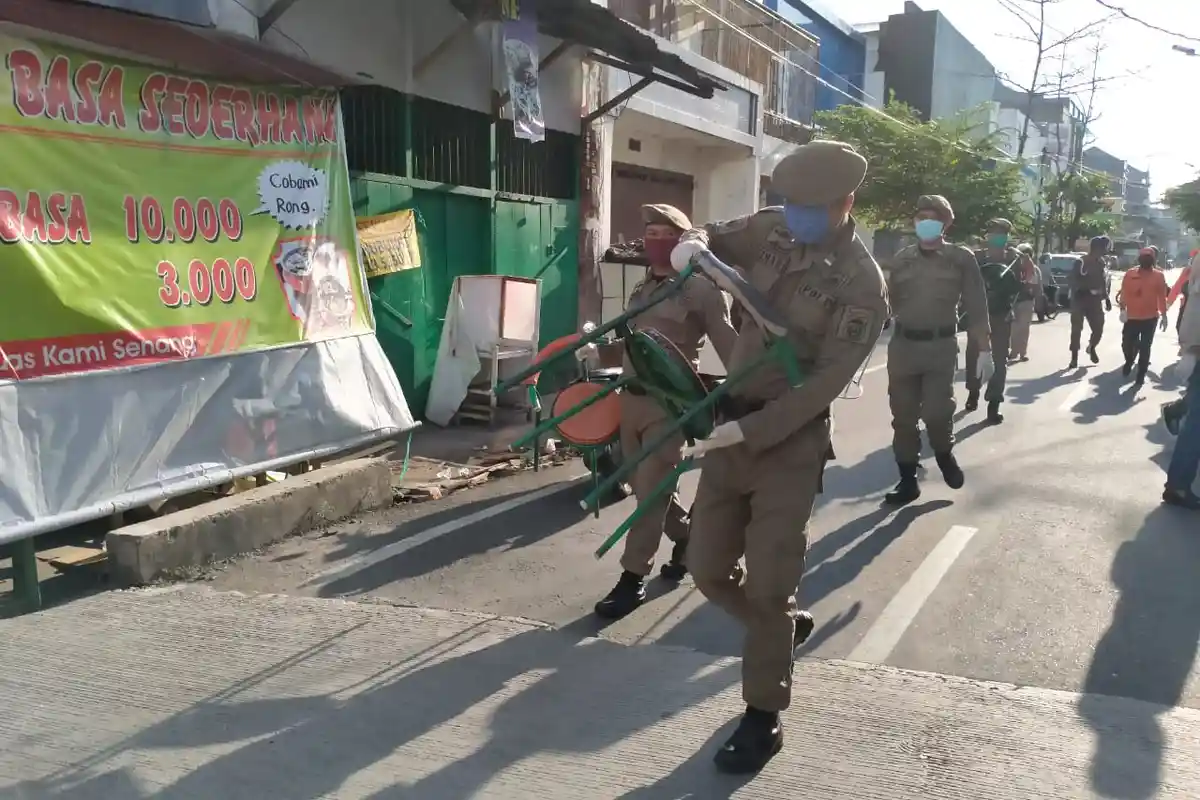 Satpol PP Grebek Warung Coto, Kasatpol PP Makassar: Bukan Dilarang Tapi Jangan Makan di Tempat