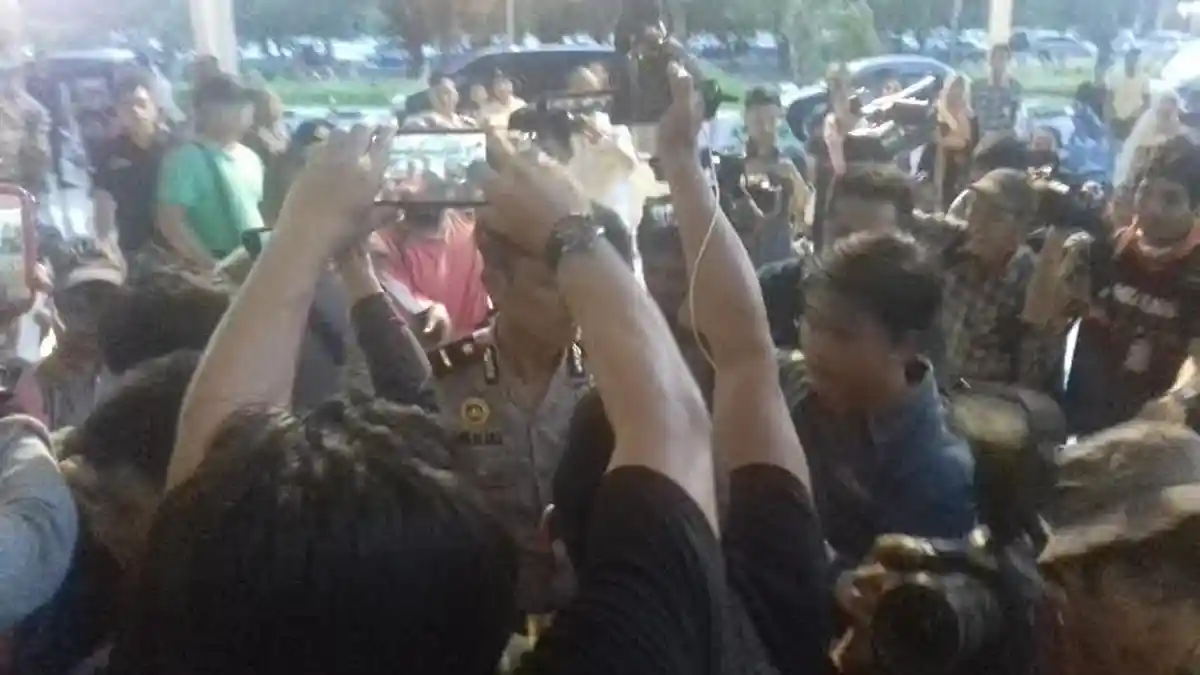 Dua Terduga Teroris yang Ditangkap di Luwu Dibawa Menuju Jakarta