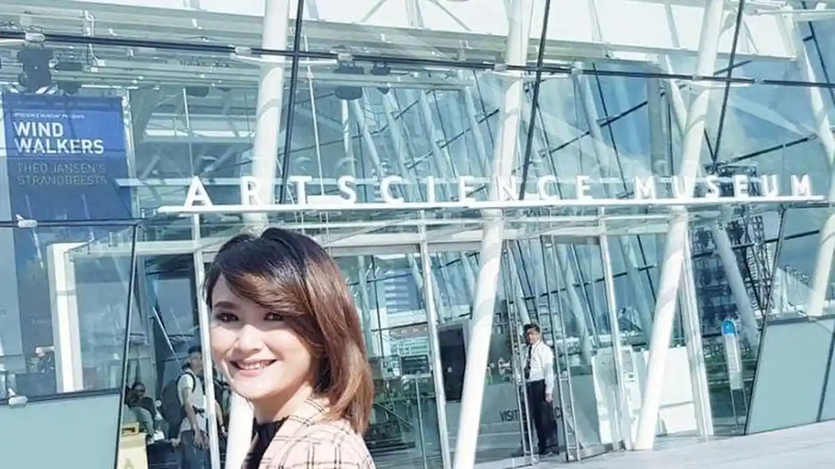 Setelah 19 Tahun Single Kini Lenna Tan Mengaku Ingin Mencari Suami