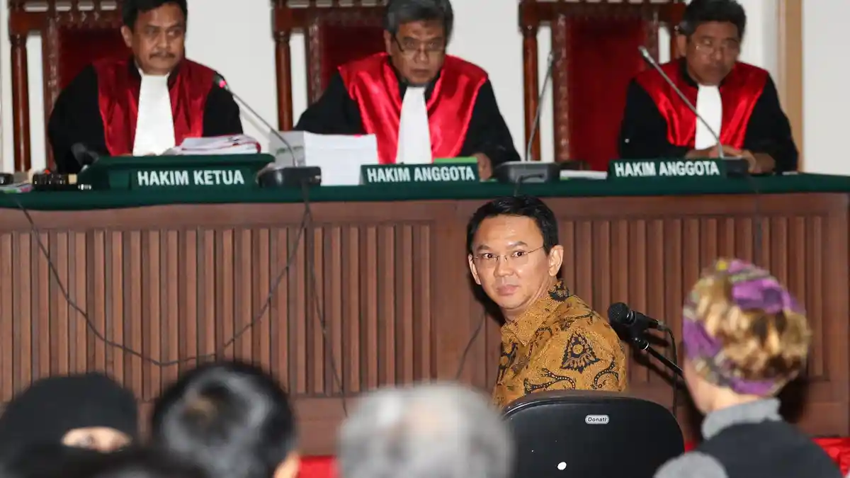 Usai Sidang, Ahok Curhat ke Wartawan Soal Keterangan Saksi Sidang yang Membikinnya Kecewa