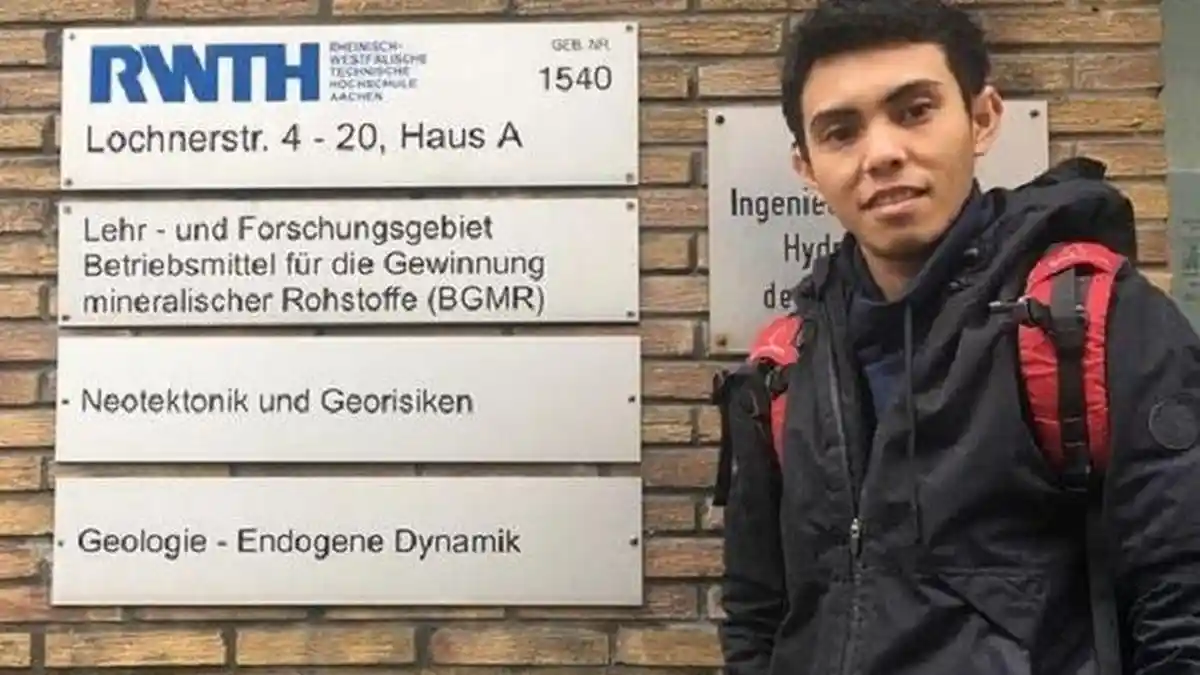 Kisah Mahasiswa Asal Buton Kuliah di 3 Kampus dan 3 Negara Berbeda Bersamaan, Dapat 3 Gelar Master