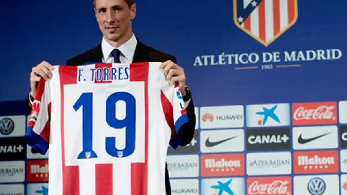 Fernando Torres Kenakan Nomornya Diego Costa di Atletico Madrid
