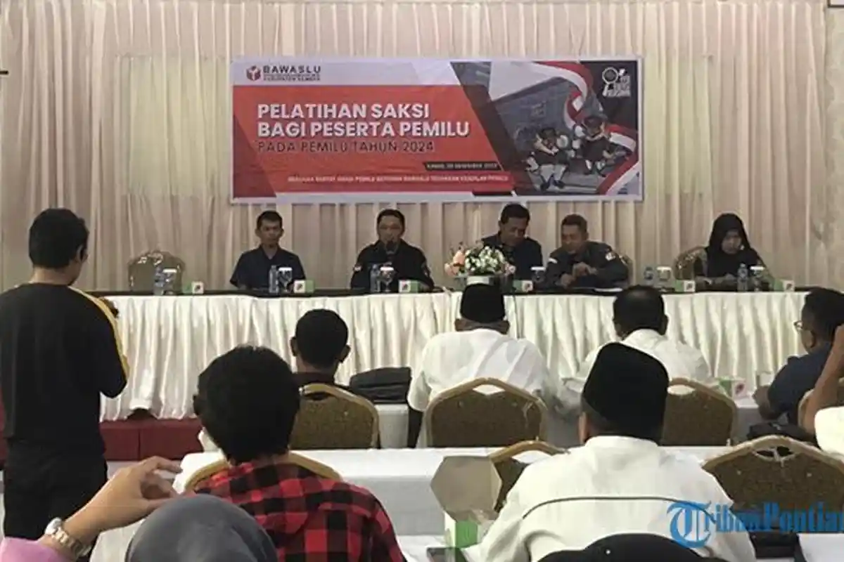Bawaslu Sambas Beri Pelatihan Saksi Peserta Pemilu 2024