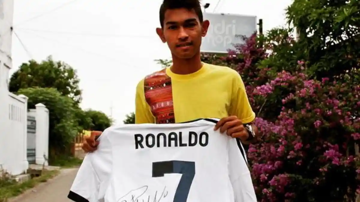 Martunis Lelang Jersey Cristiano Ronaldo: Dibuka Mulai Rp 4 Juta