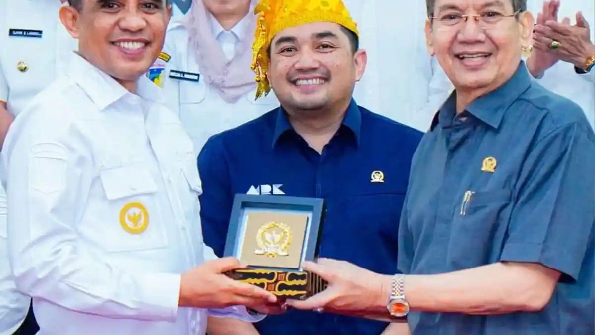 Kunker Komisi II DPR RI ke Sulteng, Longki Djanggola: BUMD Harus Dikelola Profesional