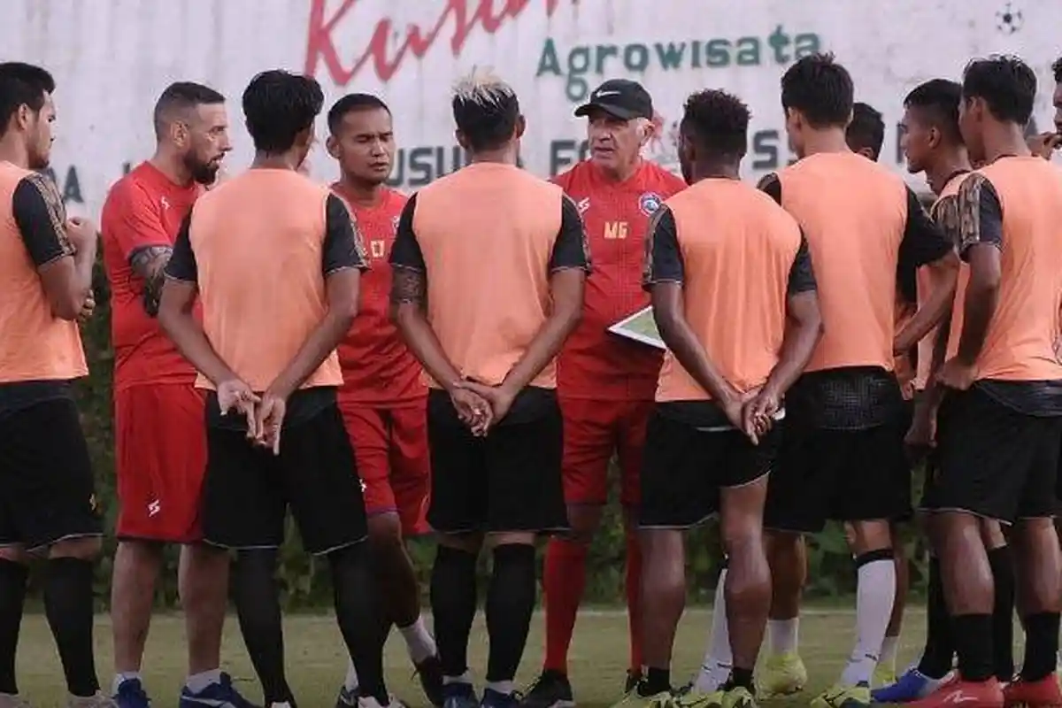 Strategi Pelatih dan Ketajaman Lini Serang Ditunggu Aremania dan Bobotoh, Persib vs Arema Info