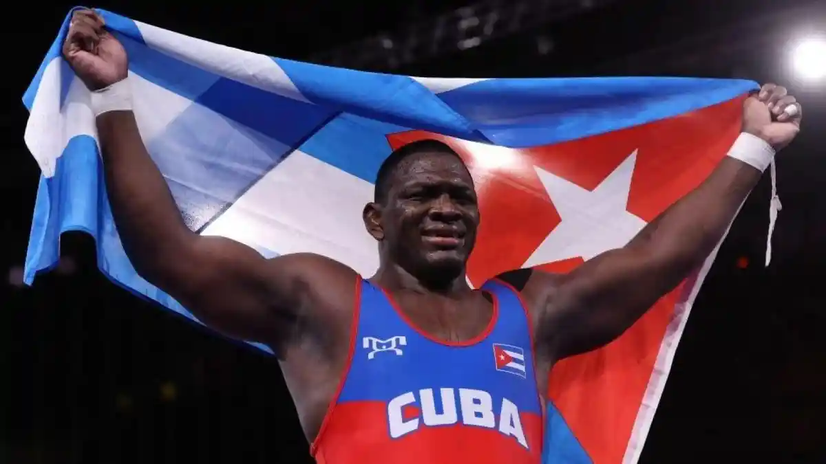 Atlet Gulat Kuba, Mijain Lopez Cetak Rekor Raih 5 Emas Olimpiade Berturut-turut