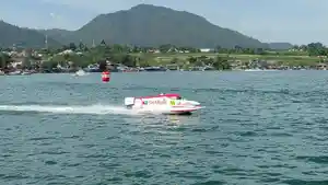 Para-pebalap-F1H2O-menjajal-lintasan-Danau-Toba-vasa.jpg