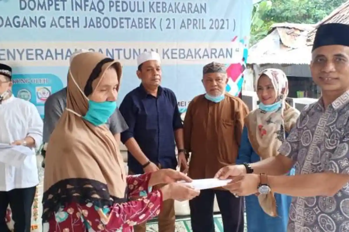 Pedagang Aceh Korban Kebakaran Pasar Minggu Dapat Bantuan 51 Juta, Dihimpun TIM Cabang Pasar Minggu