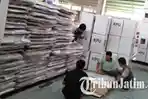 Sulit Dapat Gudang Luas, KPUD Magetan Simpan 2197 Kotak Suara Untuk Pilpres di Bekas Lapangan Futsal
