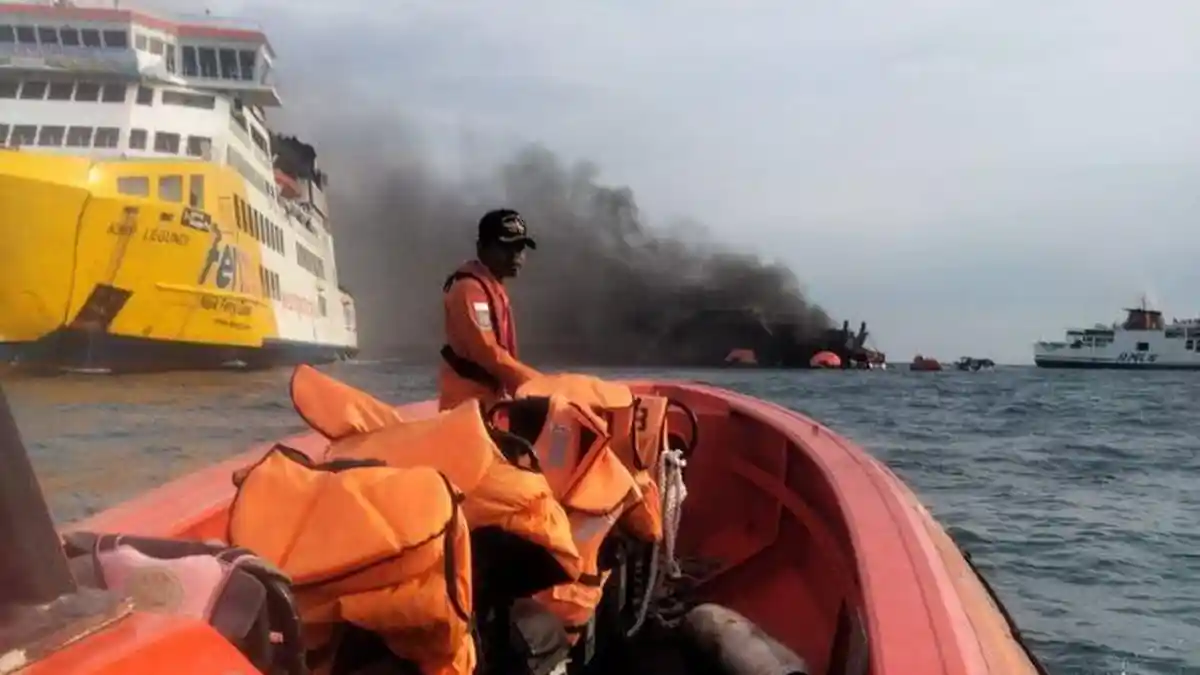 Kronologi Kebakaran Kapal Feri di Perairan Merak Banten: Asap Pekat Keluar, Ada Mobil Terbakar