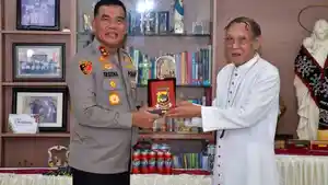 Kapolda-NTT-Irjen-Pol-Daniel-Tahi-Monang-Silitonga.jpg