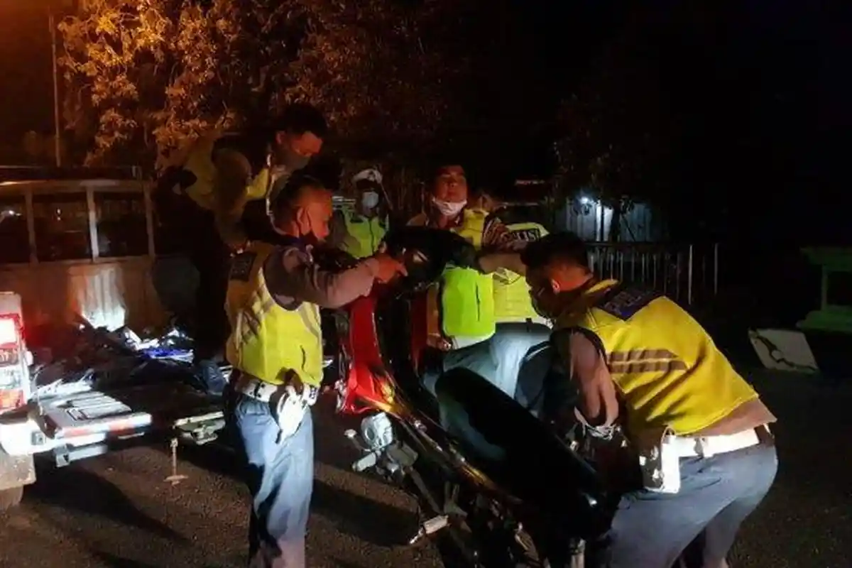 Kelompok Pemuda Tak Kapok Balap Liar, Polres Sarolangun Jambi Angkut 16 Sepeda Motor