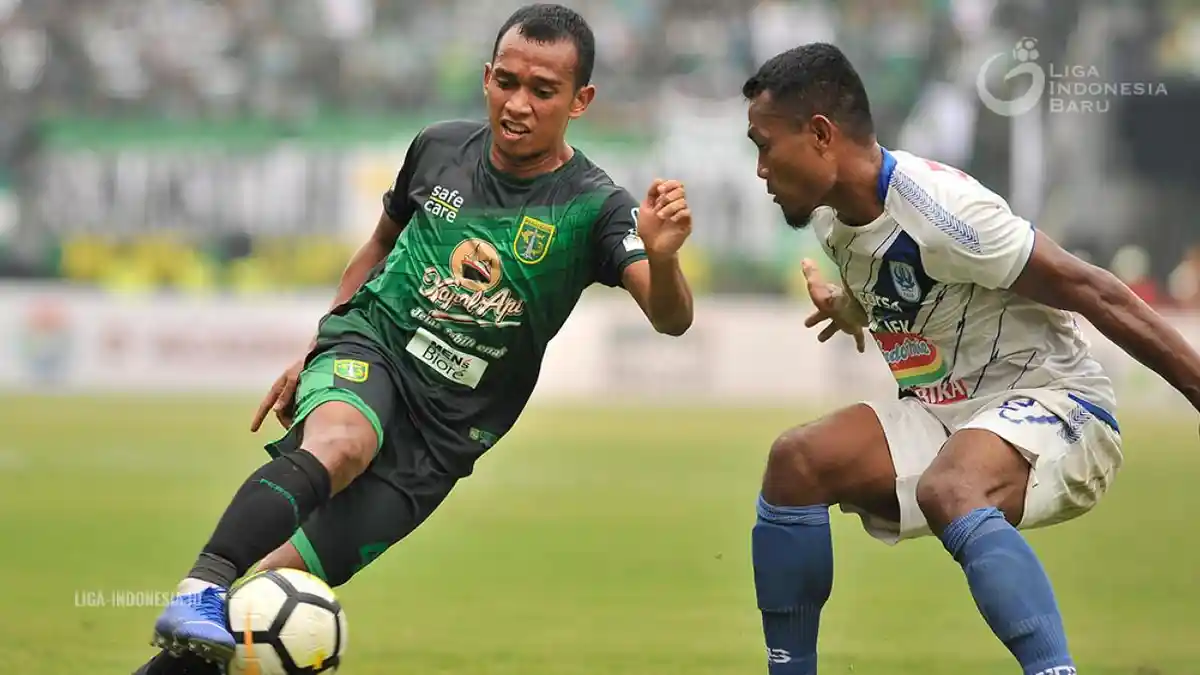 Irfan Jaya: Saya Duduk Sambil Geregetan Ingin Sekali Segera Masuk Bermain