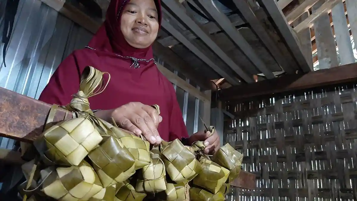 Dari Sini Asalnya Ketupat dari Kupat Tahu, Kuliner Khas Kota Magelang yang Populer - kupat-magelang-4.jpg