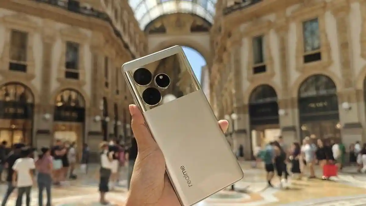 Harga HP Realme GT 6: Flagship Level Rp8 Jutaan, Sudah Support Gaming dan Diperkaya Fitur Next AI