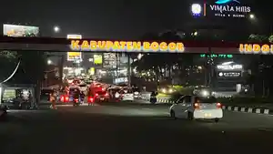 Kepadatan-kendaraan-di-Simpang-Pasir-Muncang-terpantau-di-Simpang-Gadog.jpg