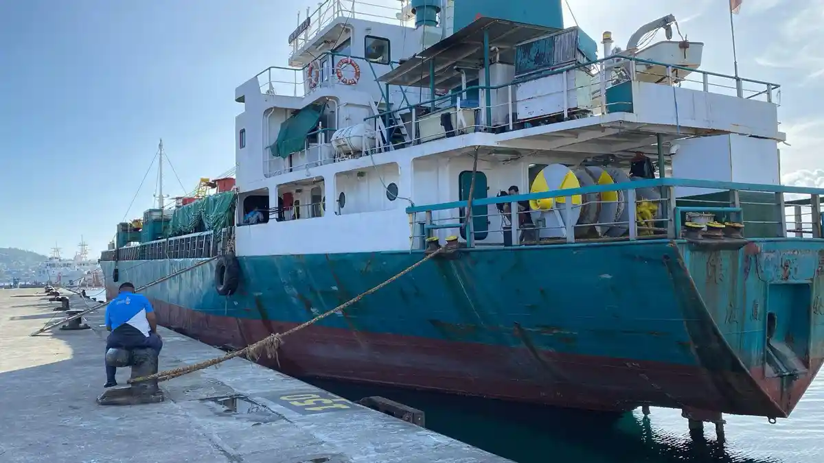 Mulai Hari Ini, Kapal Inti Mulia Siap Berlayar dari Ambon ke Buru Selatan