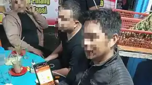 Polresta-Padang-mengamankan-sebanyak-tiga-orang-lelaki-dalam-perkara-tindak-pidana-judi.jpg