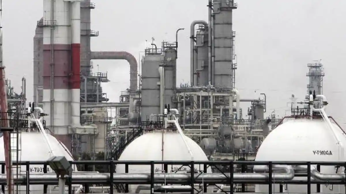 Peningkatan Lifting Minyak Lebih Penting daripada Bikin Holding BUMN Energi
