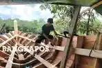 Pengrajin Kapal Tradisional Desa Bangka Kota Bertahan dengan Modal Pinjaman