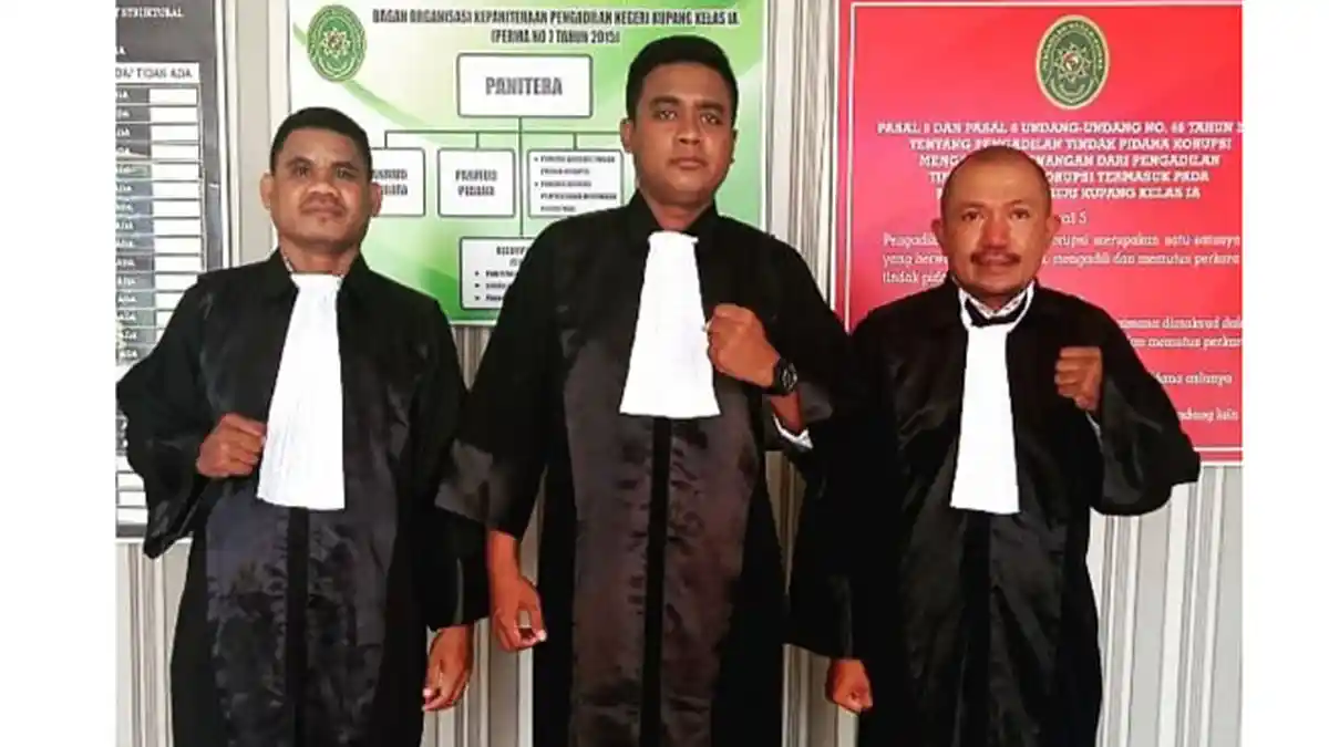 Sidang Korupsi Dana Desa Kowe Sikka, Hakim Kabulkan Eksepsi Nona Ros