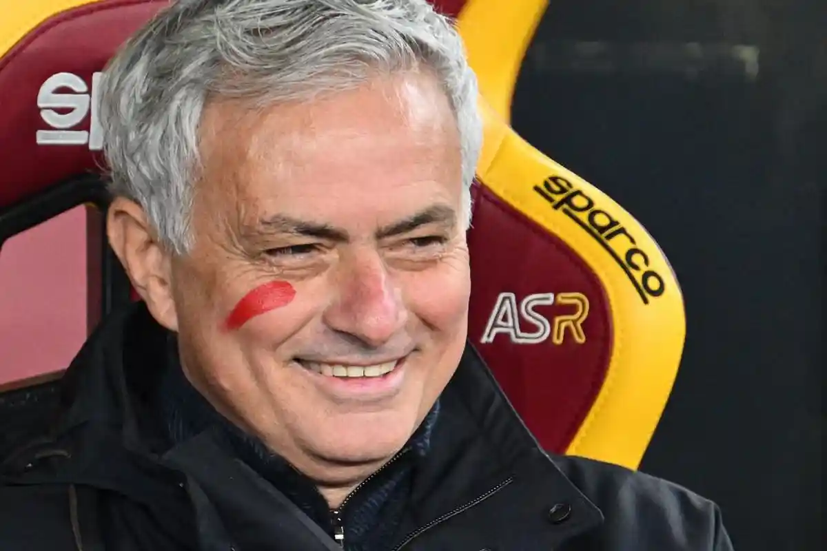 AS Roma Menang vs Udinese, Jose Mourinho: Kami Sepertinya Suka Cetak Gol di Bawah Curva Sud