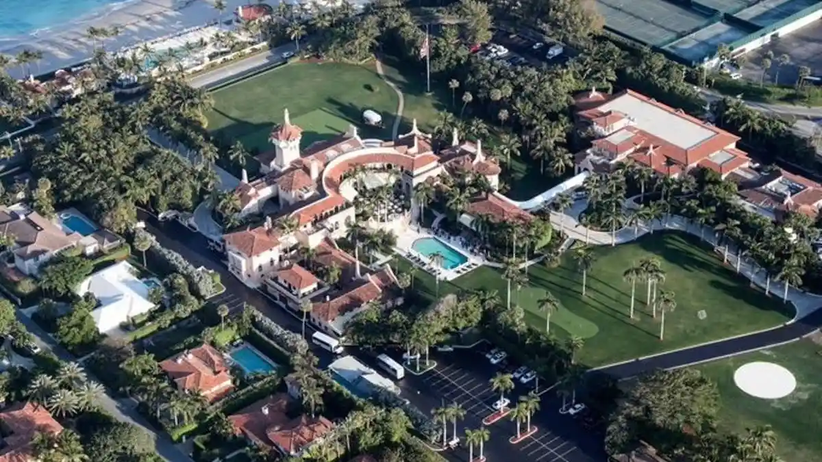 Rumah Donald Trump Digerebek FBI Cari Catatan Informasi Rahasia, Brankas Dibobol