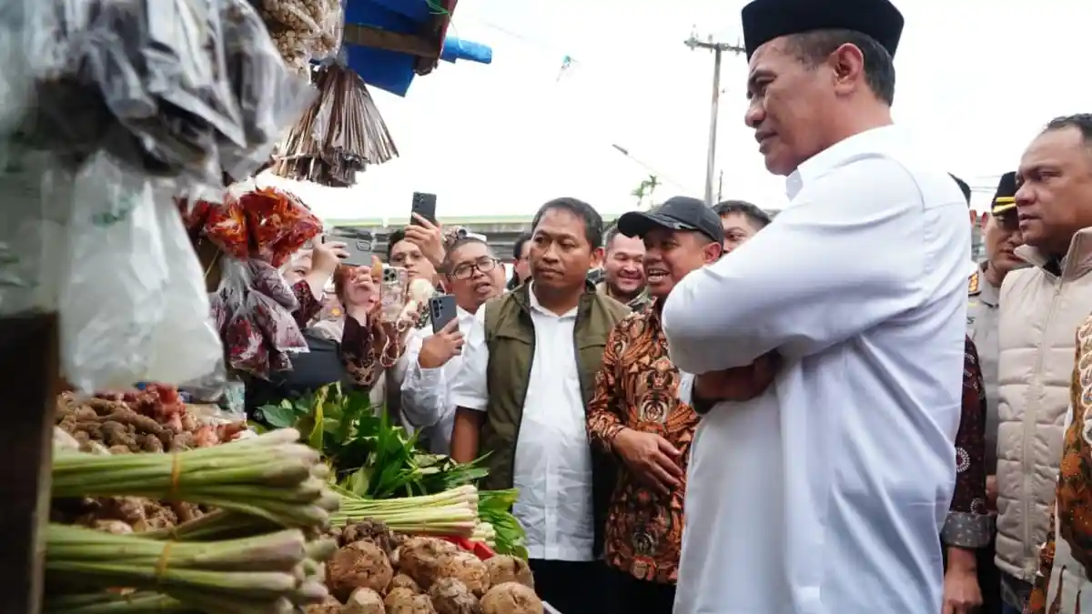 Usai Terima Laporan Kenaikan, Mentan Amran Sidak Pasar, Harga Langsung Turun 15 Ribu