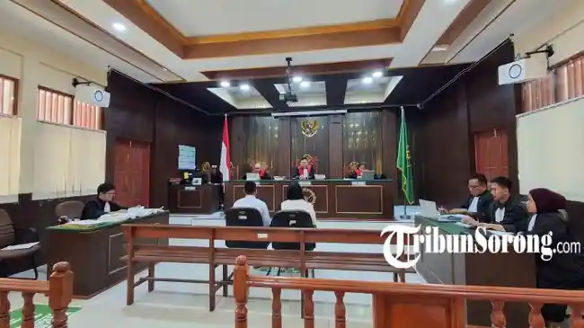 Sidang Mafia BBM Bergulir di PN Sorong: Tangan Kanan Deisy Ungkap Minyak Solar Oplosan