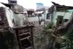 Gedung SMPN 32 Roboh