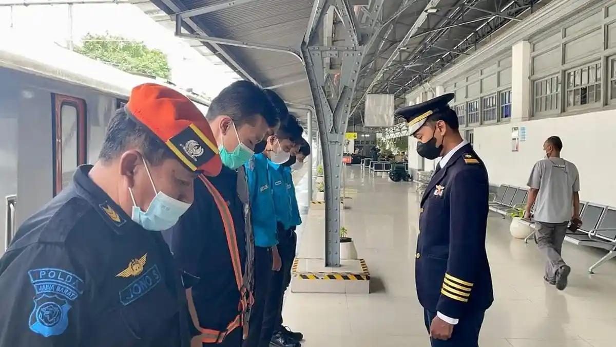 99 Ribu Penumpang KA Dari Gambir dan Pasar Senen Berangkat di Momen Libur Panjang