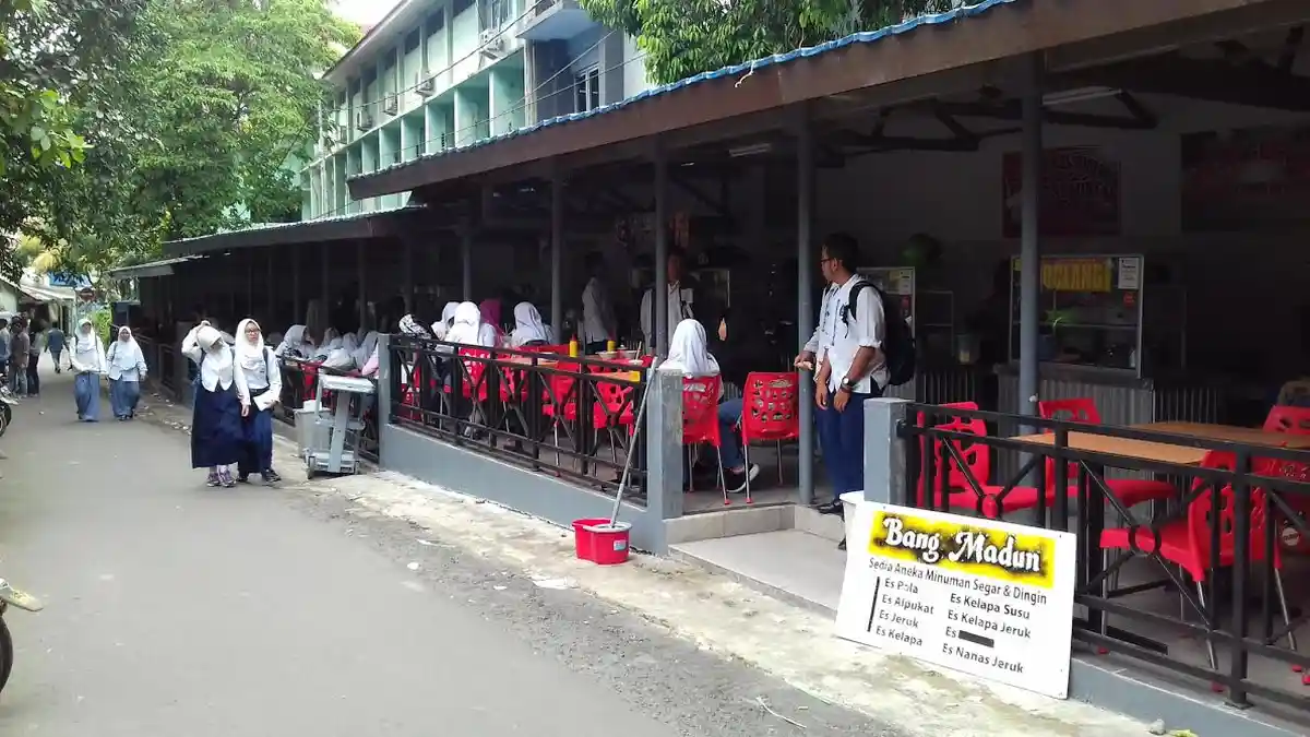 Pusat Jajanan Sehat Gang Selot Jadi Percontohan Pertama di Jawa Barat