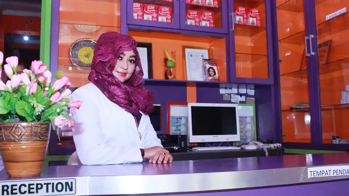 Romauli Silalahi Bidan Peduli Masyarakat Pinggiran Karena Penyakit Lupus