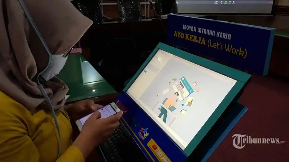 Iren Suciadi Minta Pencari Kerja di Lembata Manfaatkan Kartu Pra Kerja