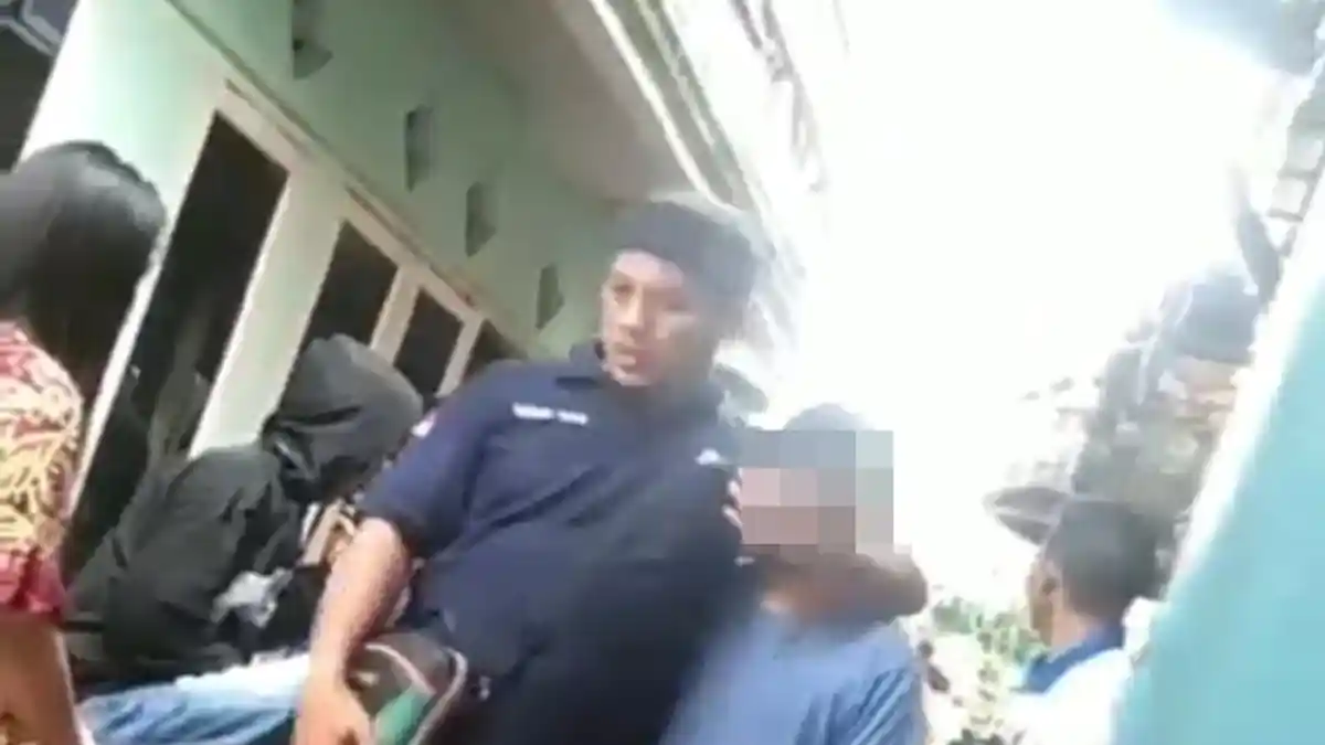 Oknum Pelajar Bacok Teman Pria yang Dekati Adik Perempuannya, Senjatanya Parang Bermata Satu
