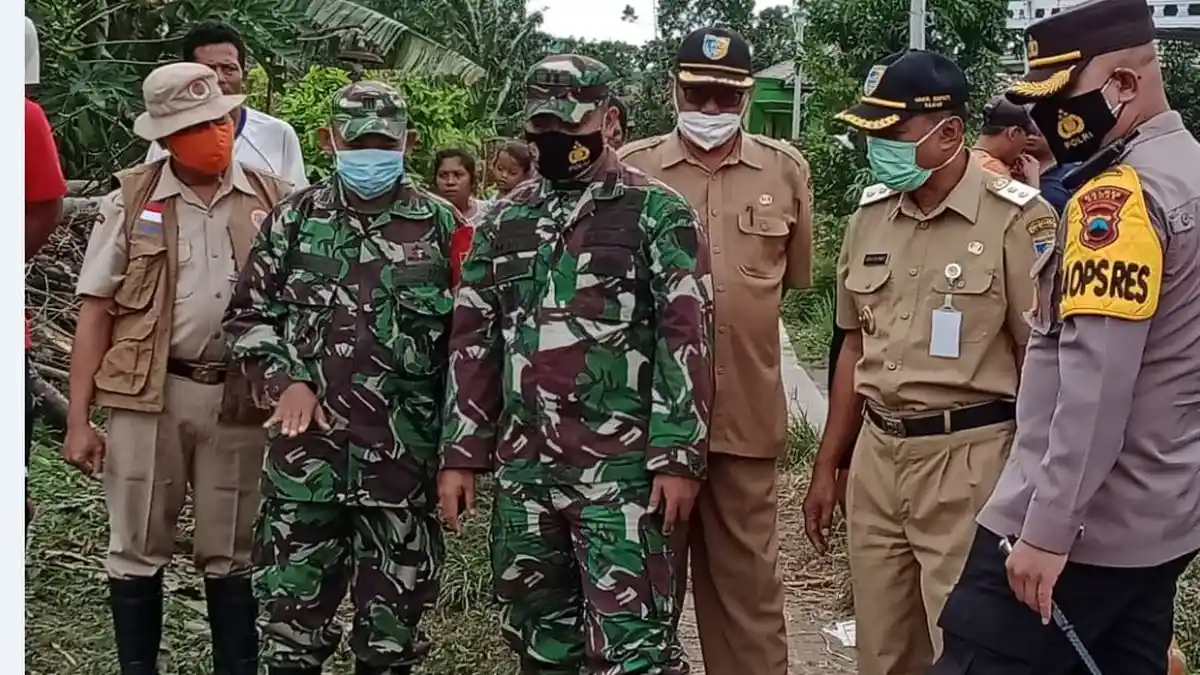 Didampingi Kapolres dan Dandim, Plh Bupati Demak Tinjau Lokasi Banjir di Mranggen