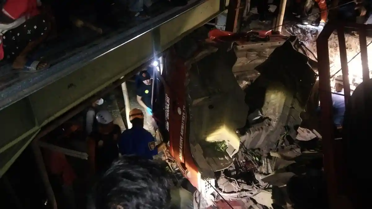 Kecelakaan Truk Pengangkut BBM Pertamina Tanah Putih Semarang, Sapto Dengar Teriakan dari Kabin
