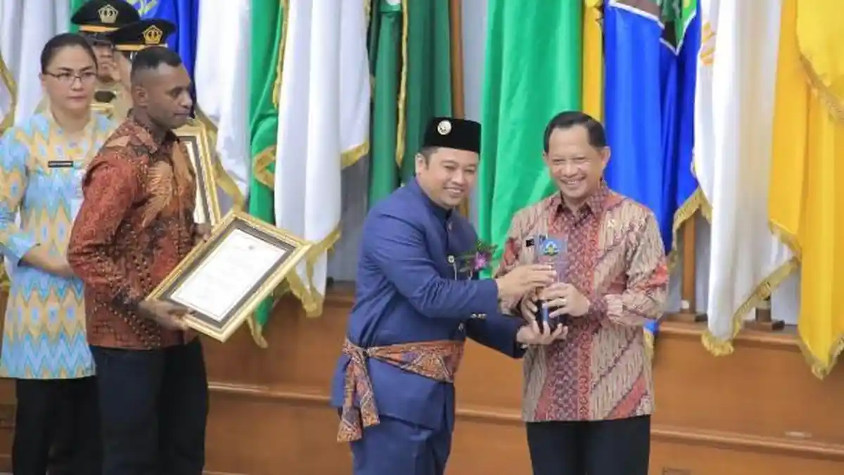 Kota Pematangsiantar Raih Penghargaan Dianugrahi Swasti Saba dari Kemendagri