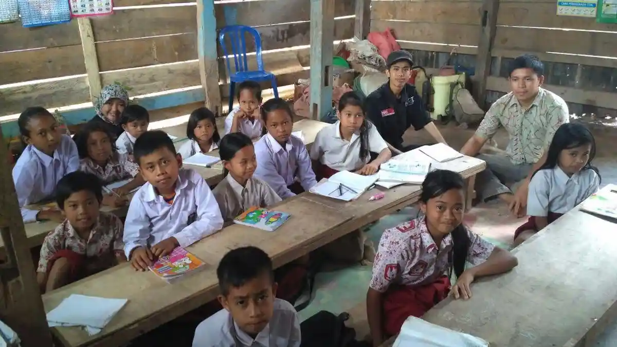 Humanity Touring ke 4, MRI-ACT Sulsel Kunjungi Sekolah Pelosok di Sinjai